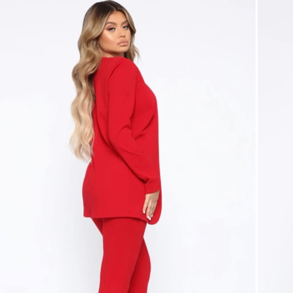 Red blazer set - Picture 2 of 4